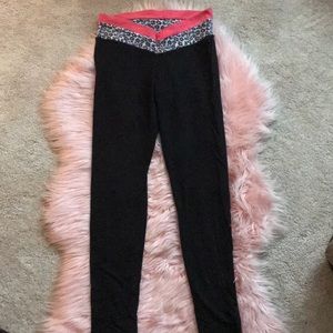 Victoria’s secret yoga black leggings size small